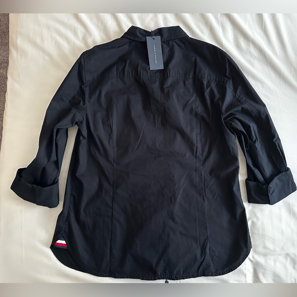 TOMMY HILFIGER Black Heritage Shirt - Size Medium - Never worn - Picture 2 of 6